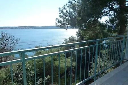 Apartment Bartol With Free Bikes And Great Local Food Trogir