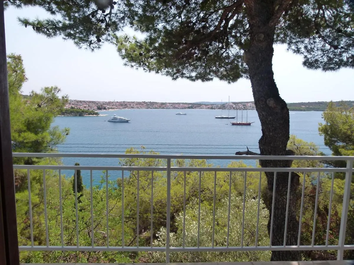 Apartment Bartol With Free Bikes And Great Local Food Traù