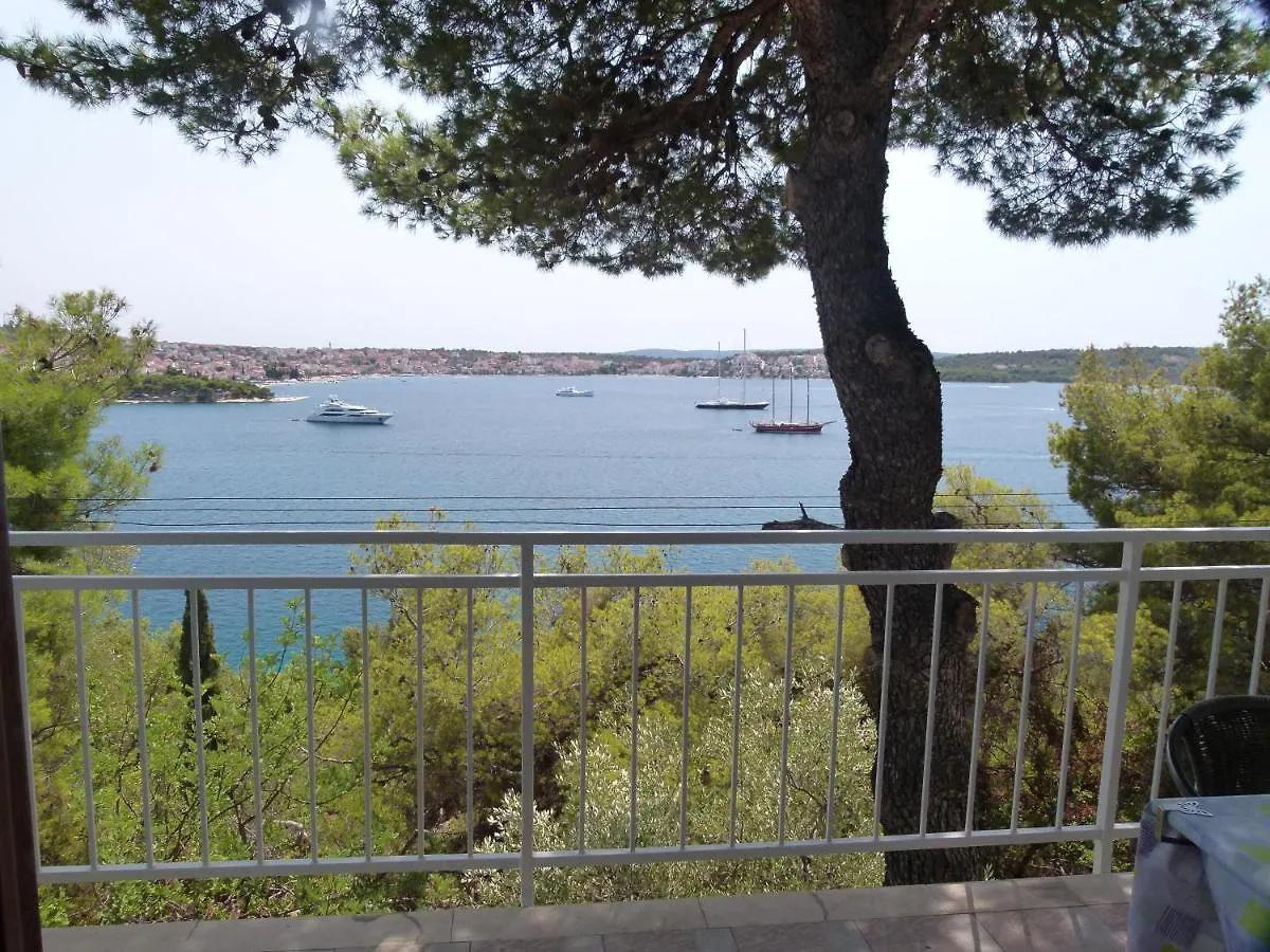 Apartment Bartol With Free Bikes And Great Local Food Traù 0*,