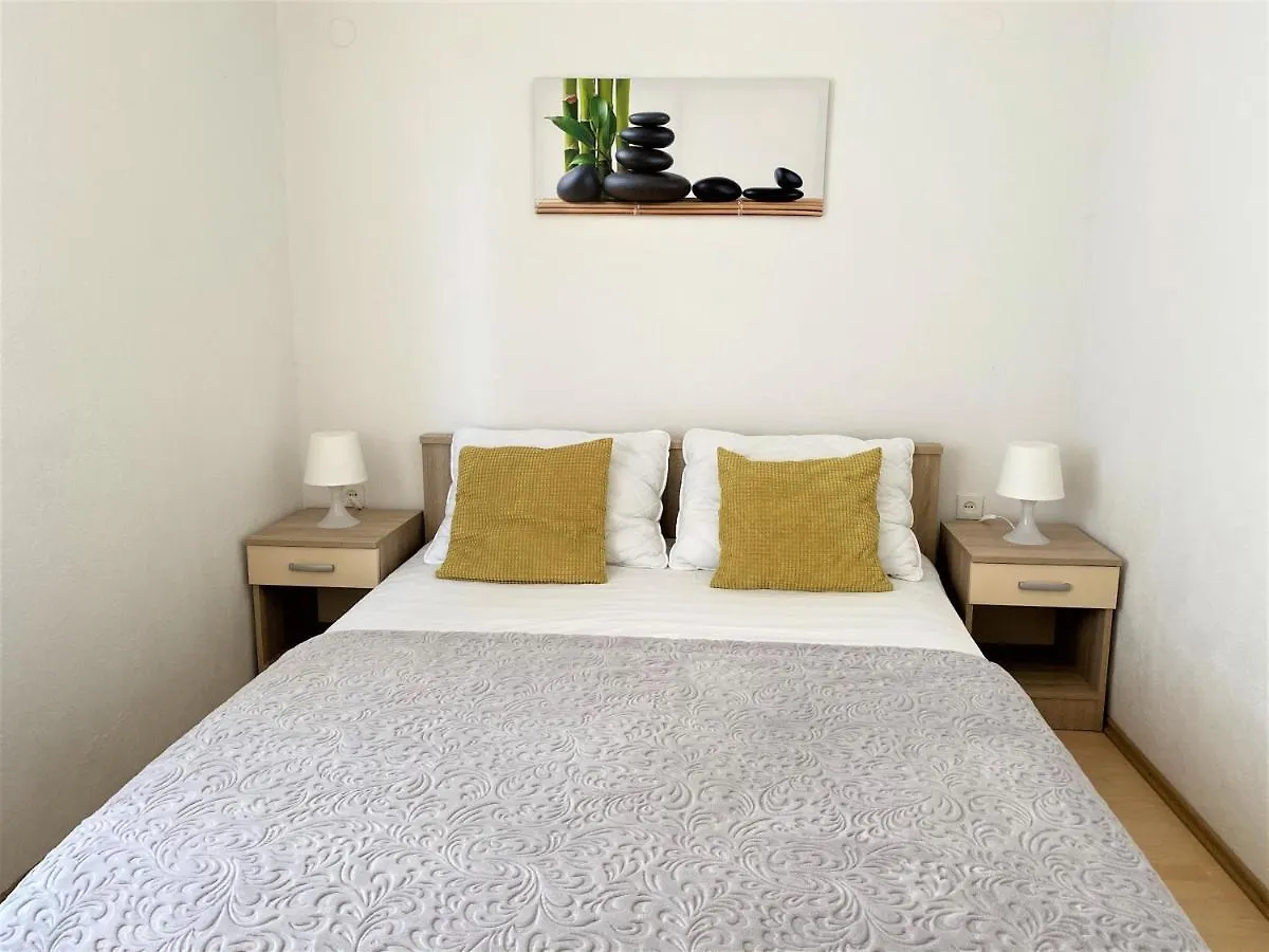 Apartment Bartol With Free Bikes And Great Local Food Trogir 0*,  Chorwacja