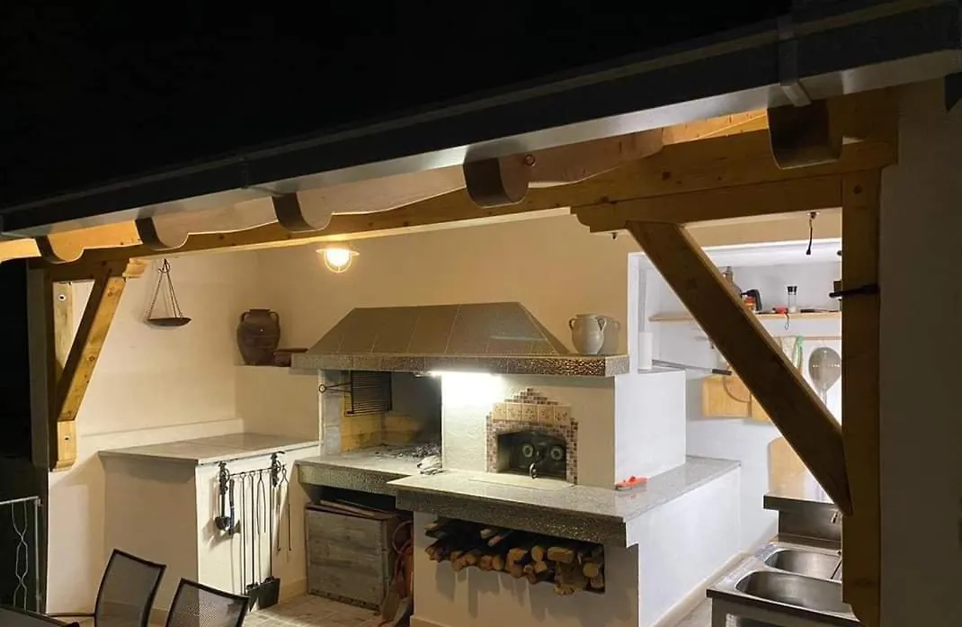 Apartment Bartol With Free Bikes And Great Local Food Traù