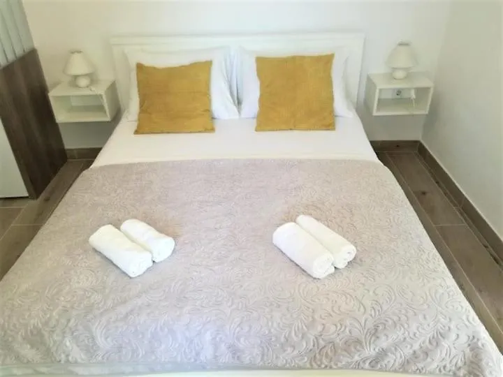 Apartment Bartol With Free Bikes And Great Local Food Trogir
