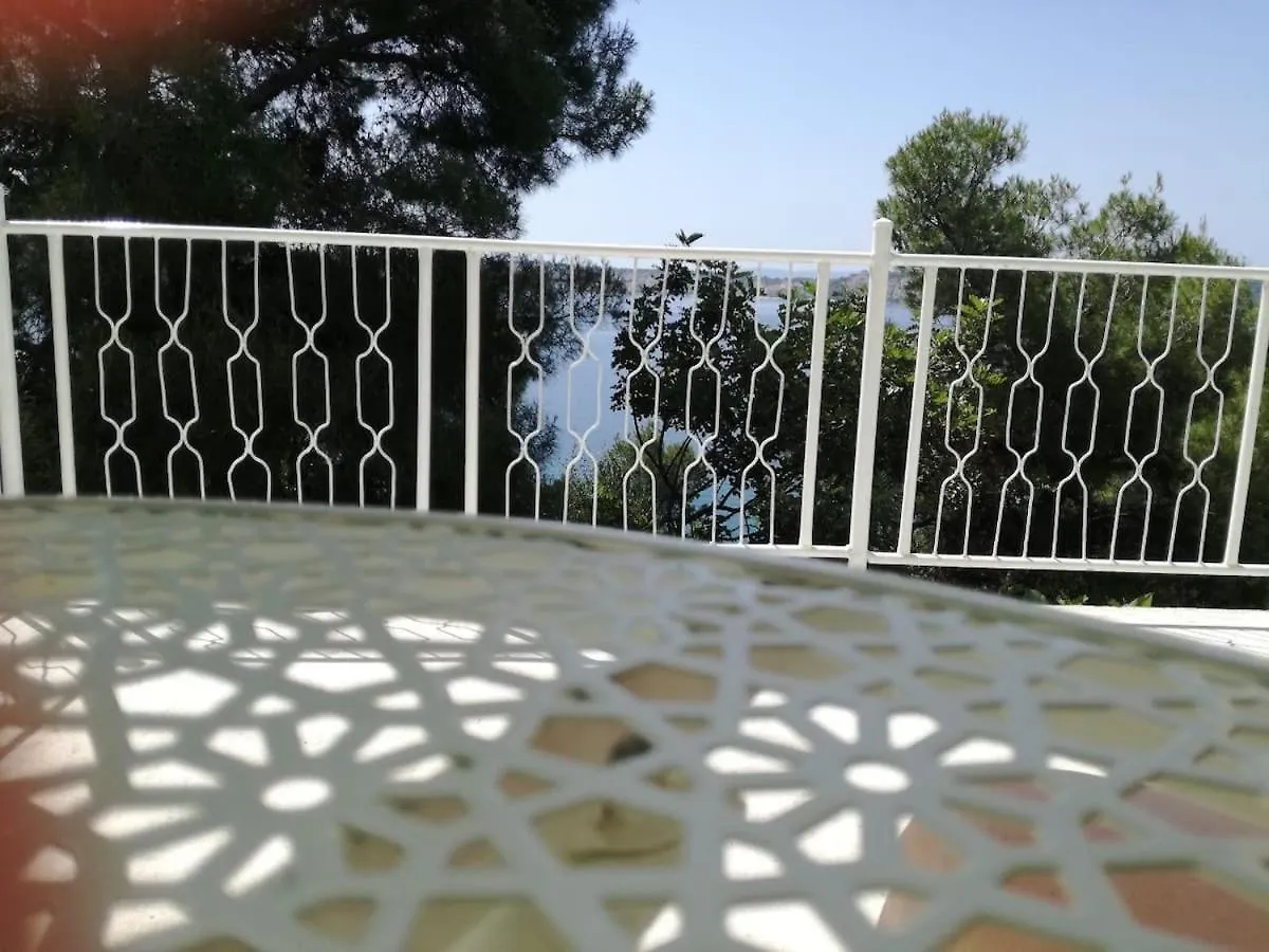 Apartment Bartol With Free Bikes And Great Local Food Traù Croazia