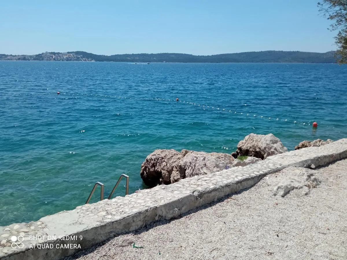 Apartment Bartol With Free Bikes And Great Local Food Traù