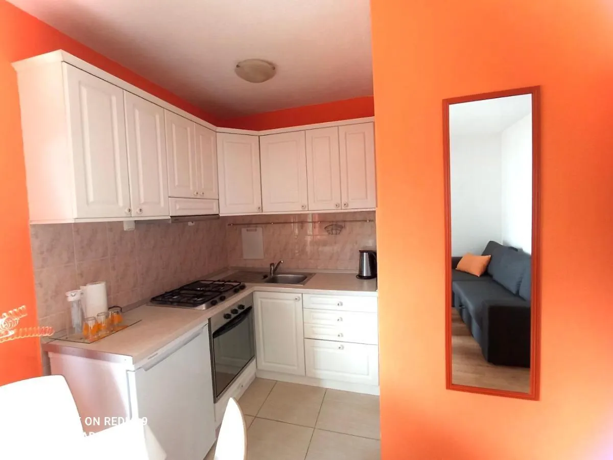 Apartment Bartol With Free Bikes And Great Local Food Trogir