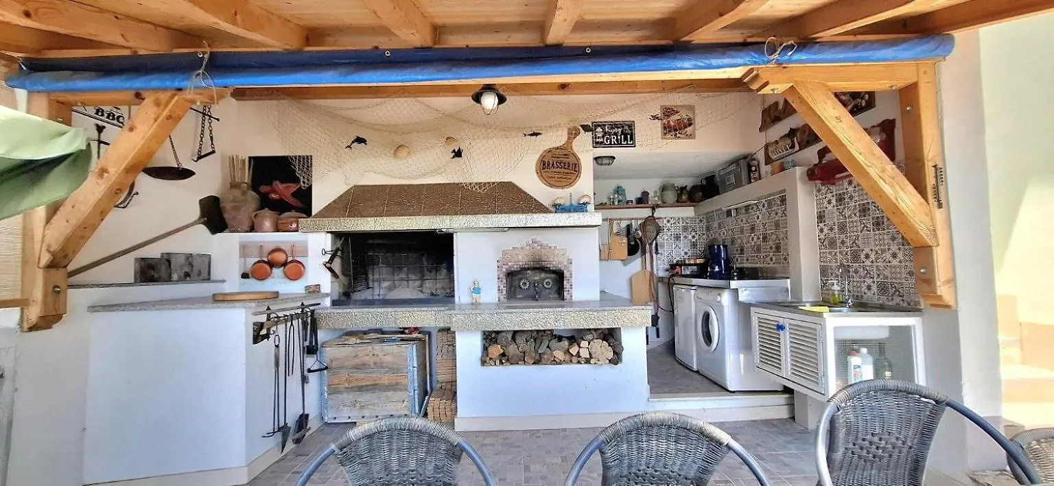 Apartment Bartol With Free Bikes And Great Local Food Trogir Chorwacja