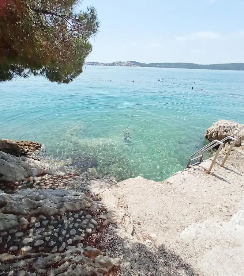 Apartment Bartol With Free Bikes And Great Local Food 0*, Trogir